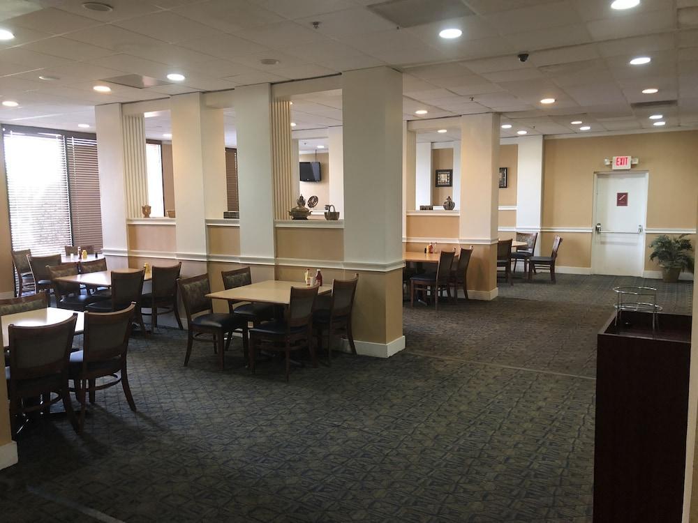 Wyndham Garden Atlanta Airport College Park Exterior foto